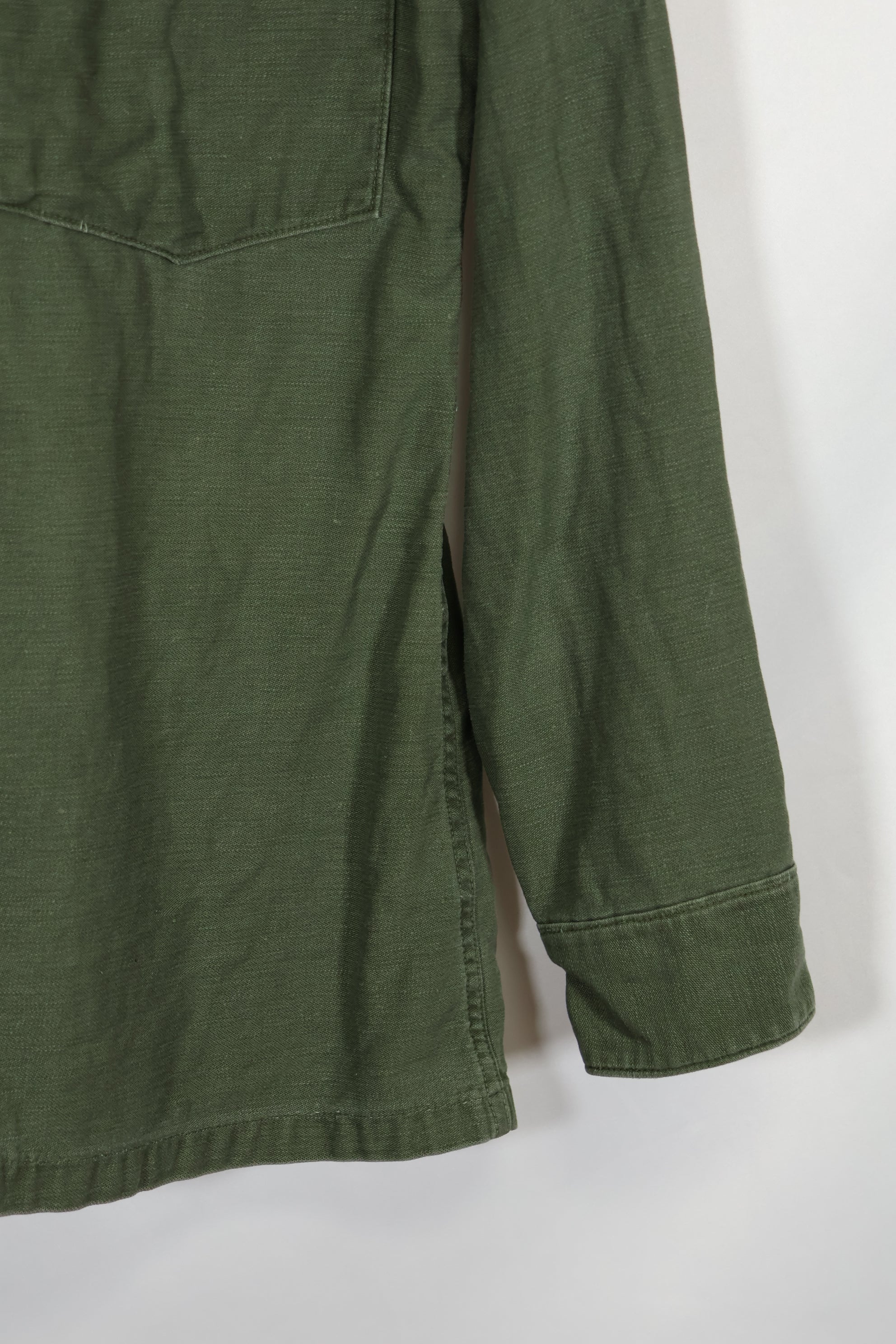 1960年代ロット　OG-107 ユーティリティシャツ　LOCKE　元SF隊員　放出　中古品　カラーパッチ