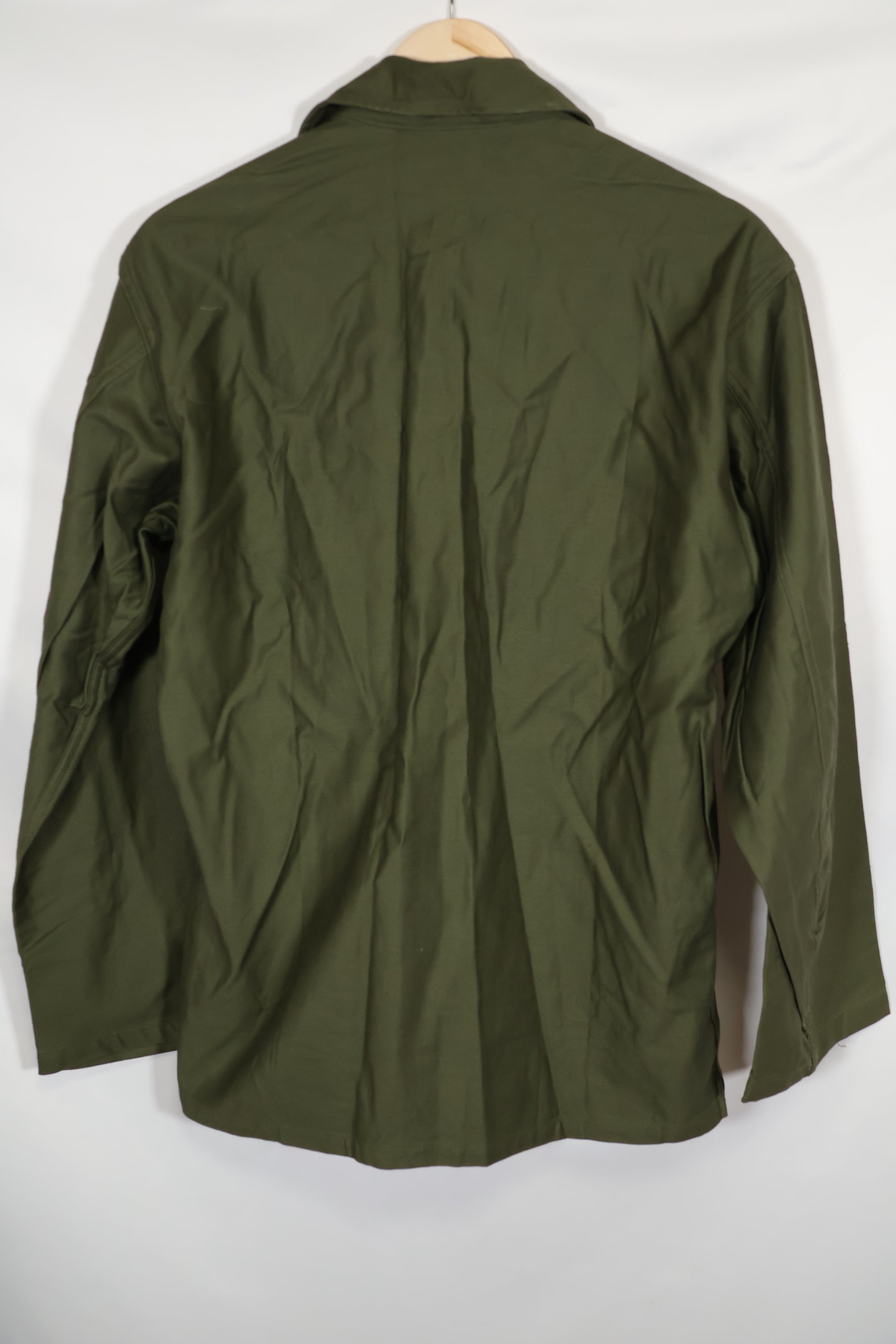 1963年全新库存OG-107多功能衬衫，未使用过，前旧金山49人队队员剩余物资