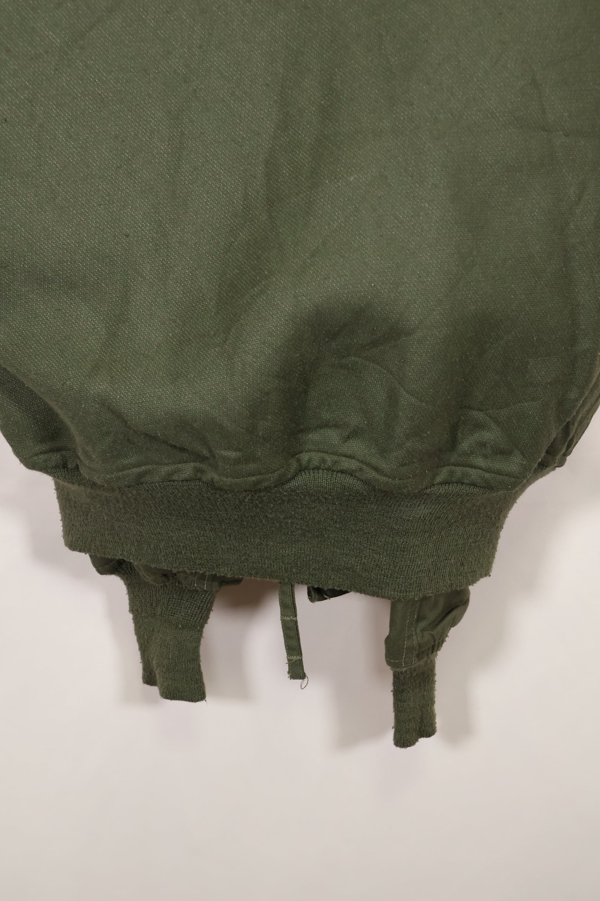 2001 Contract LARGE USAF CWU-36P Flight Jacket in good condition Aramid fiber used