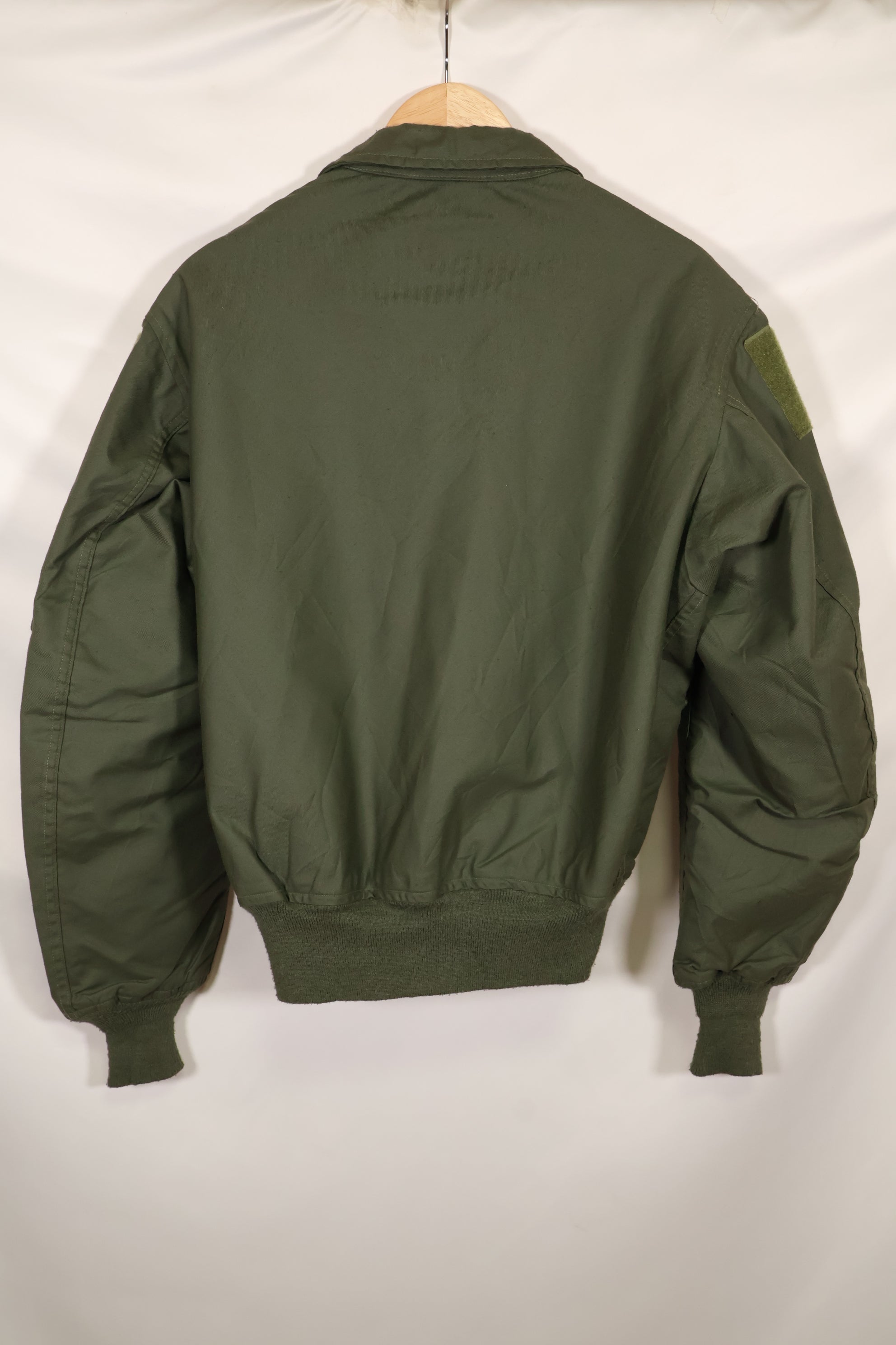 2001 Contract LARGE USAF CWU-36P Flight Jacket in good condition Aramid fiber used