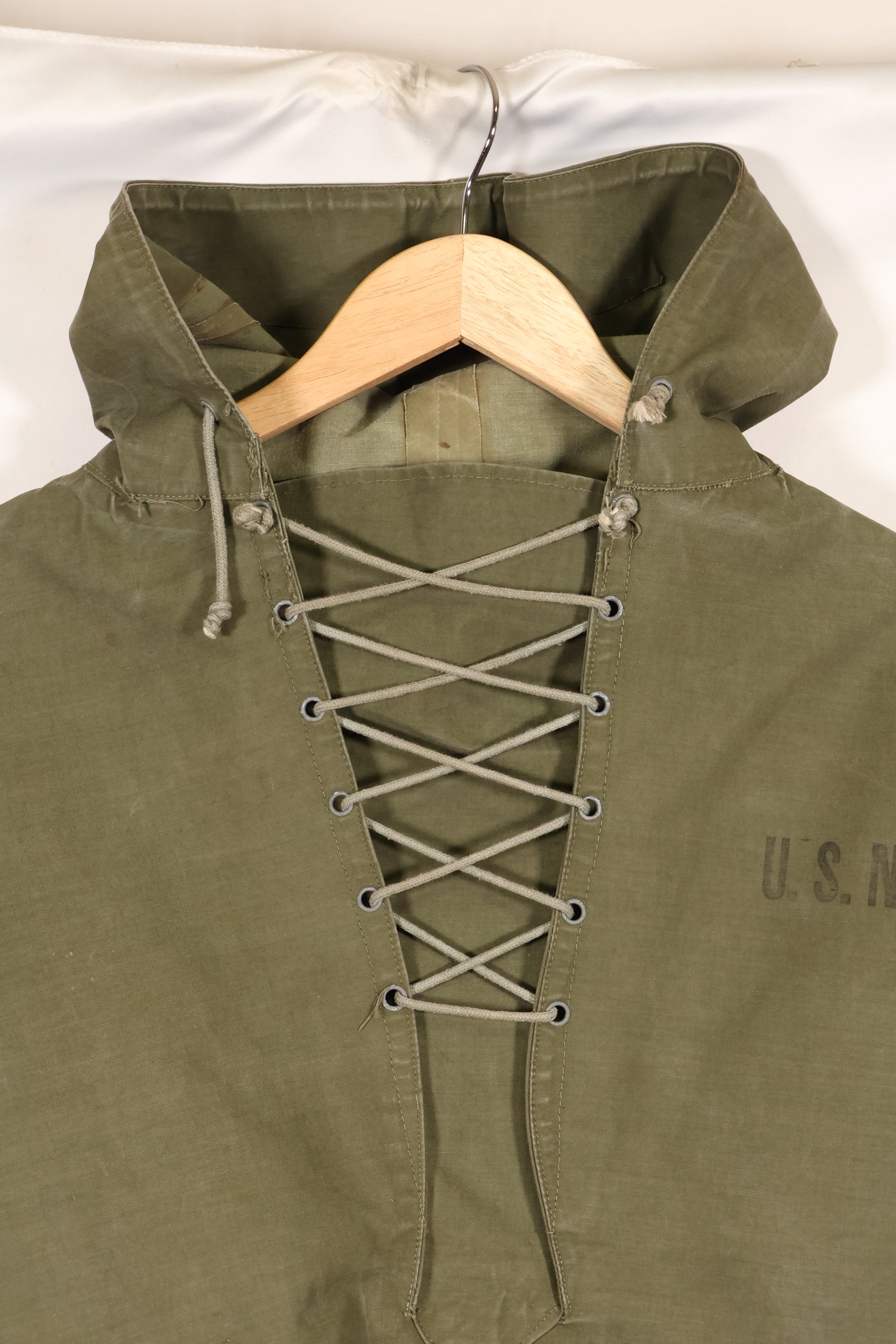 1950年代〜60年代　サイズ M　アメリカ海軍　レインデッキパーカー　アノラック　中古品
