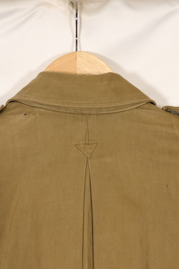 Real 1940s size 38 M1942 Airborne jump jacket, little soiling, belt missing, used.