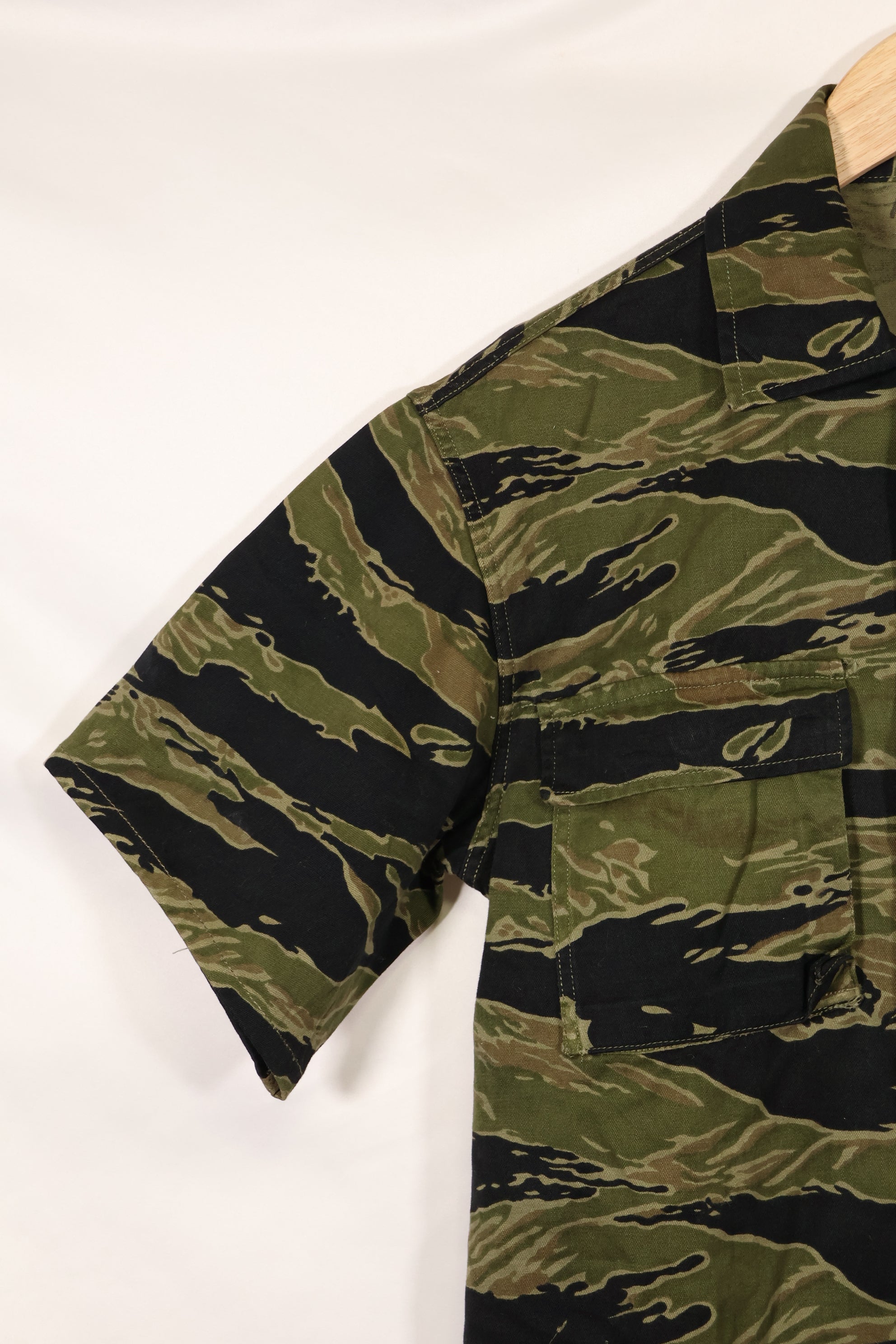 実物　A-M　タイガーストライプ　シャツ　ゴールドタイガー派生パターン　ほぼ未使用品