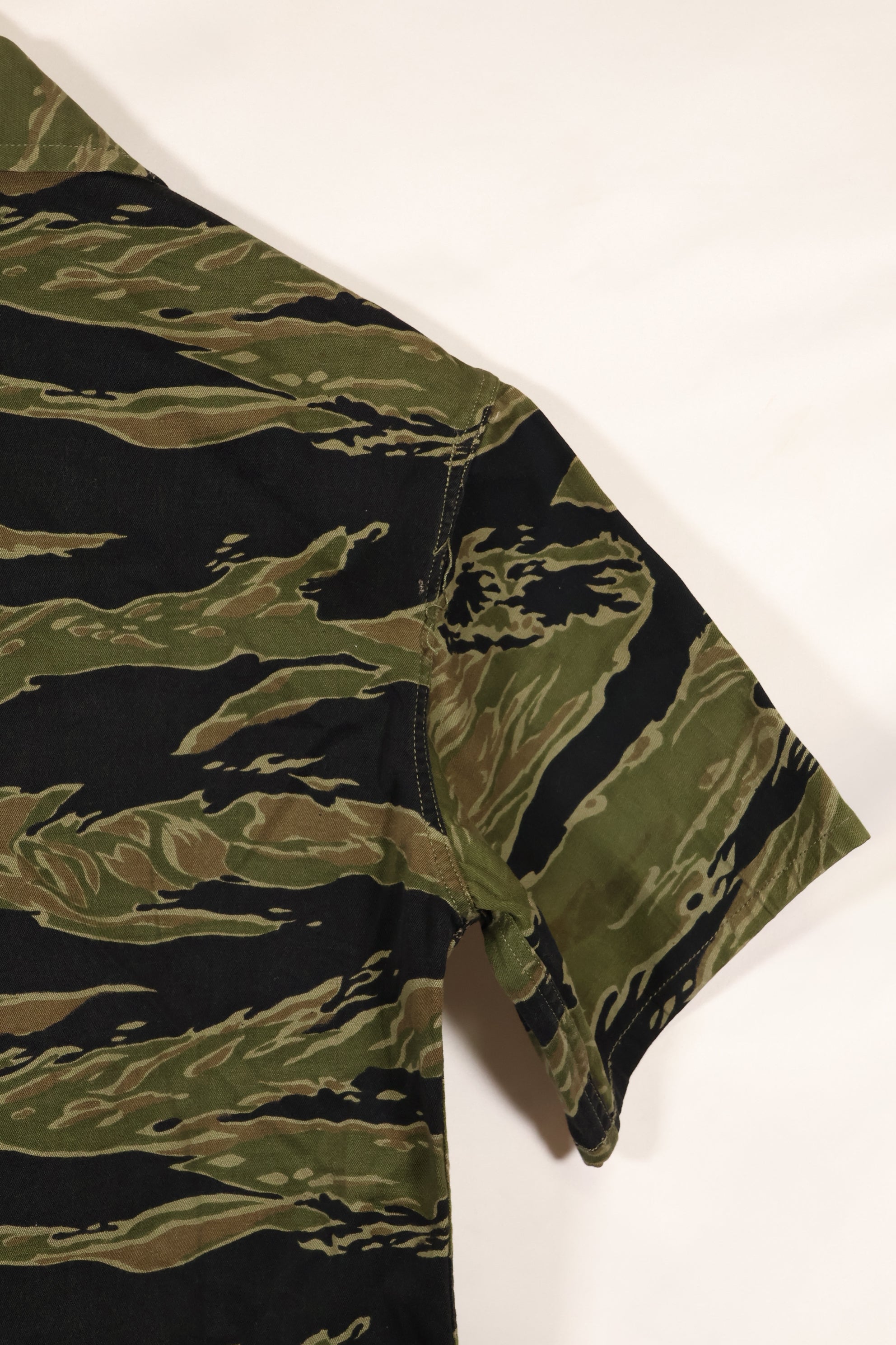 実物　A-M　タイガーストライプ　シャツ　ゴールドタイガー派生パターン　ほぼ未使用品