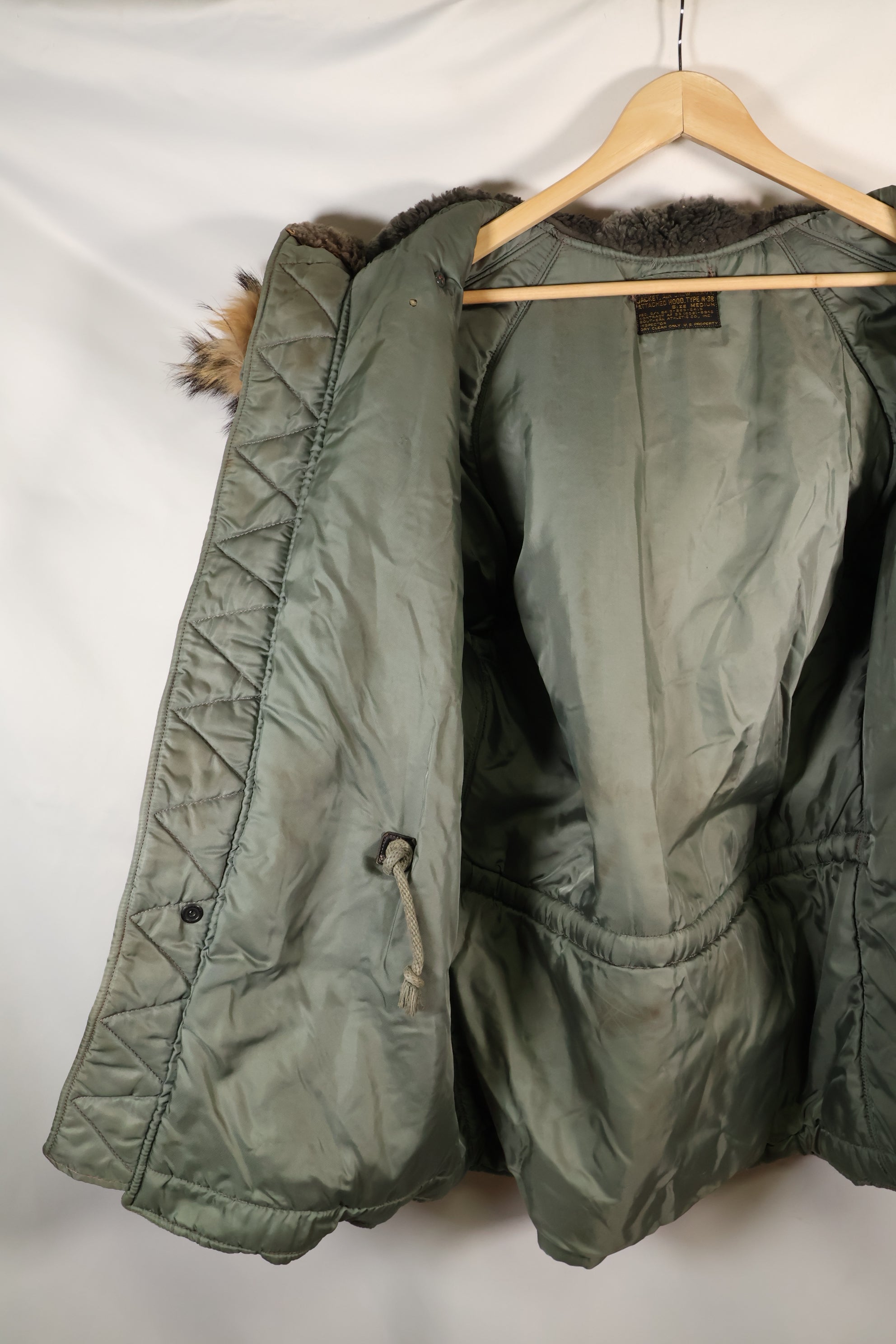 1950's MEDIUM black tag N-3B heavy zone flight jacket, used.