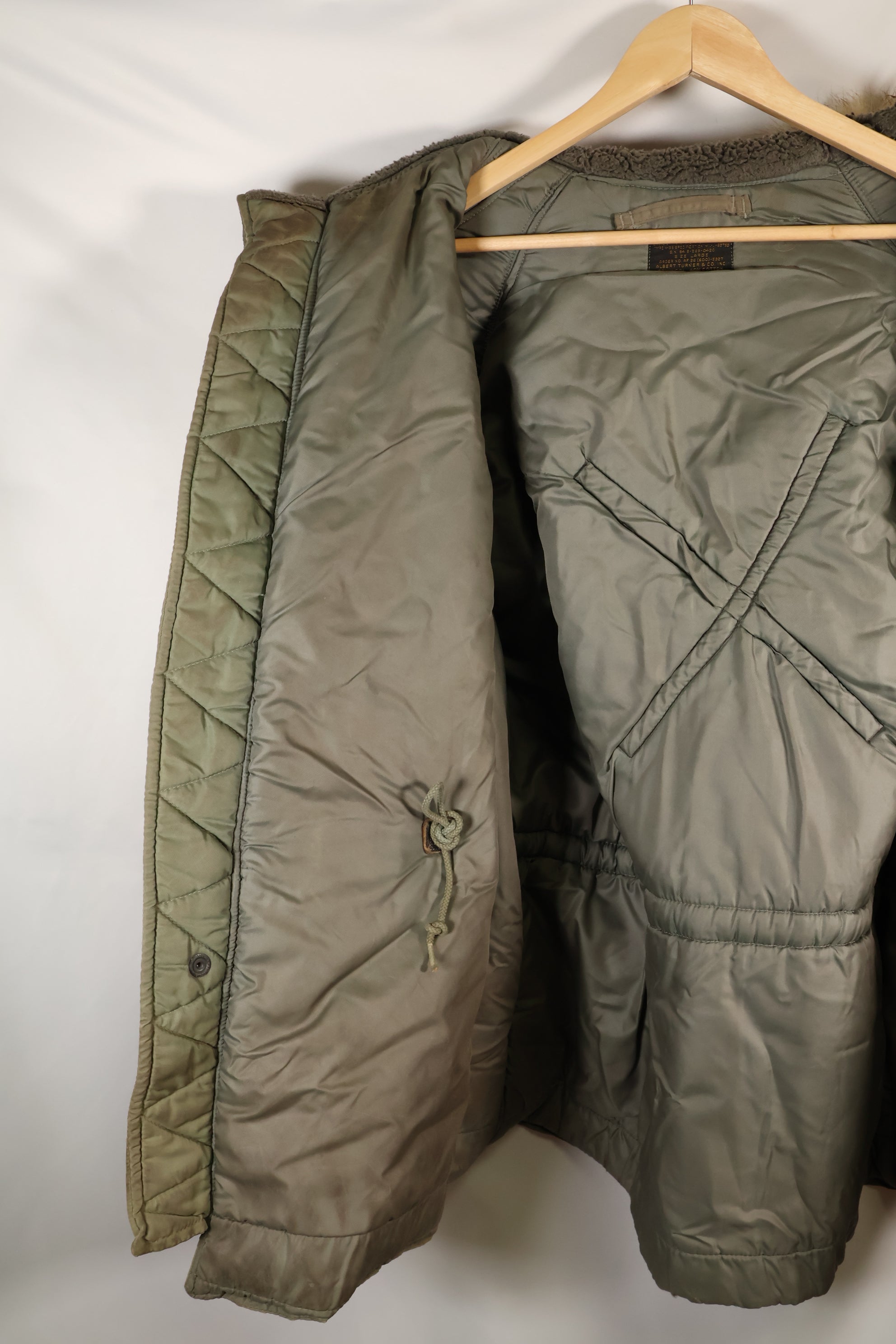 1950 年代美国空军 N-3B 大型机组人员飞行夹克（已使用