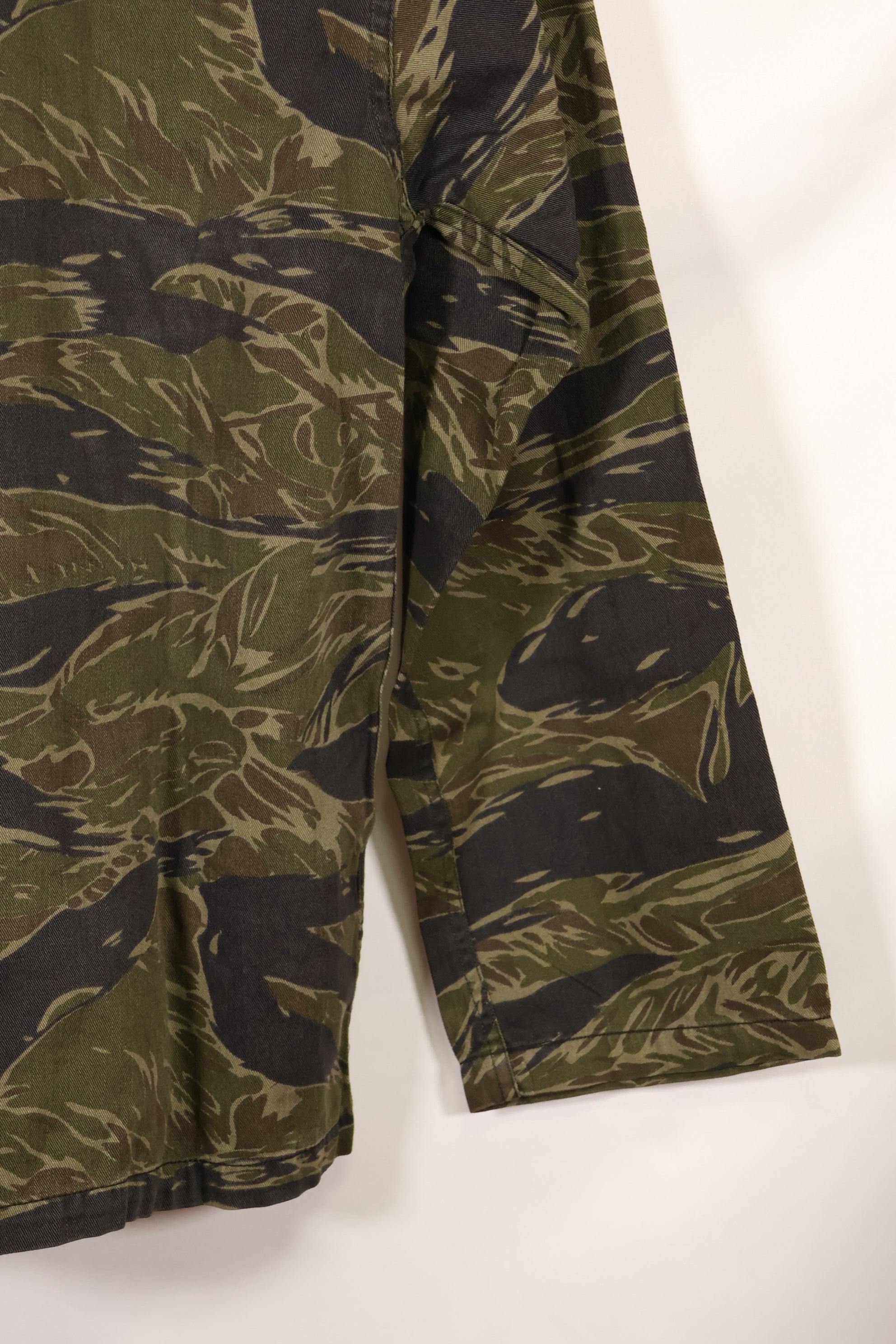 実物　TO78 沖縄タイガー　タイガーストライプ　シャツ　スタンプなし　中古品