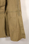 1940s estimated 38 M1942 Airborne jump jacket with button corrosion, good condition, used.