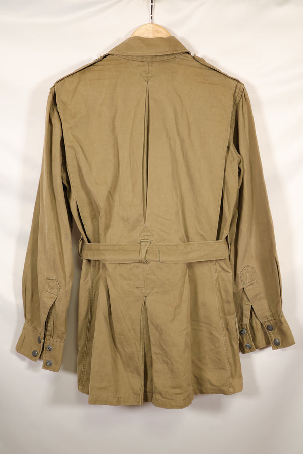 1940s estimated 38 M1942 Airborne jump jacket with button corrosion, good condition, used.