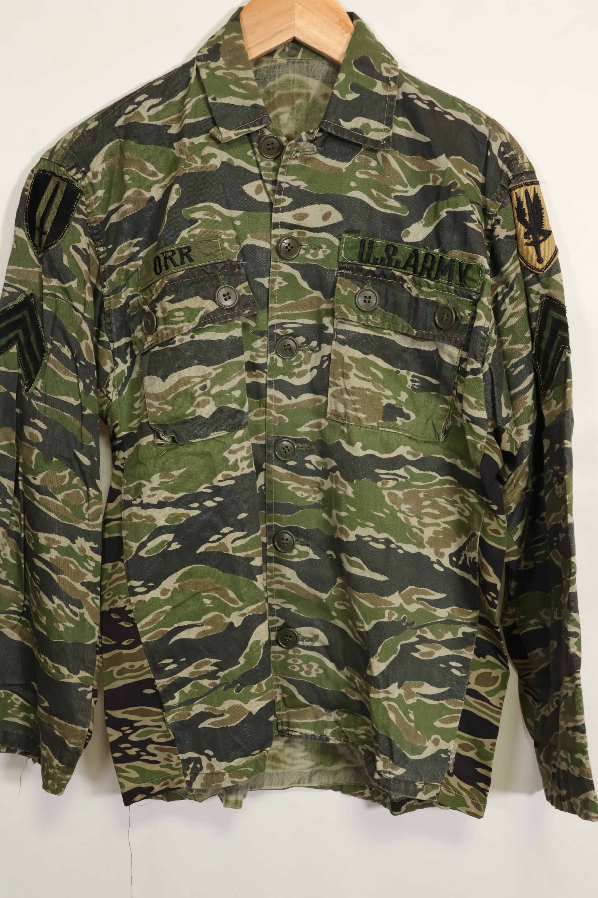 1960年代　タイガーストライプ　シャツ　CIDGパターン　初付けパッチ付き　中古品