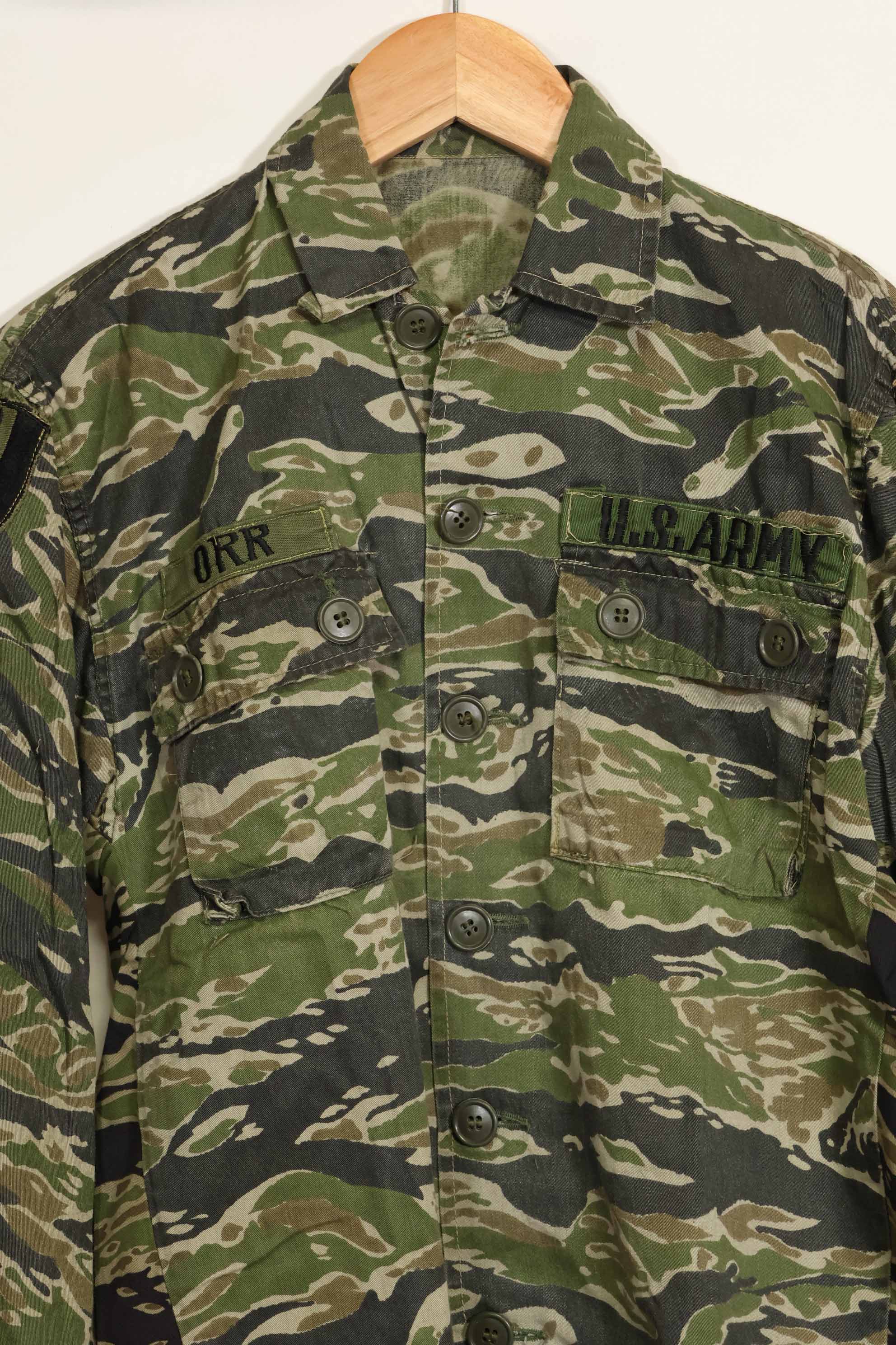 1960年代　タイガーストライプ　シャツ　CIDGパターン　初付けパッチ付き　中古品