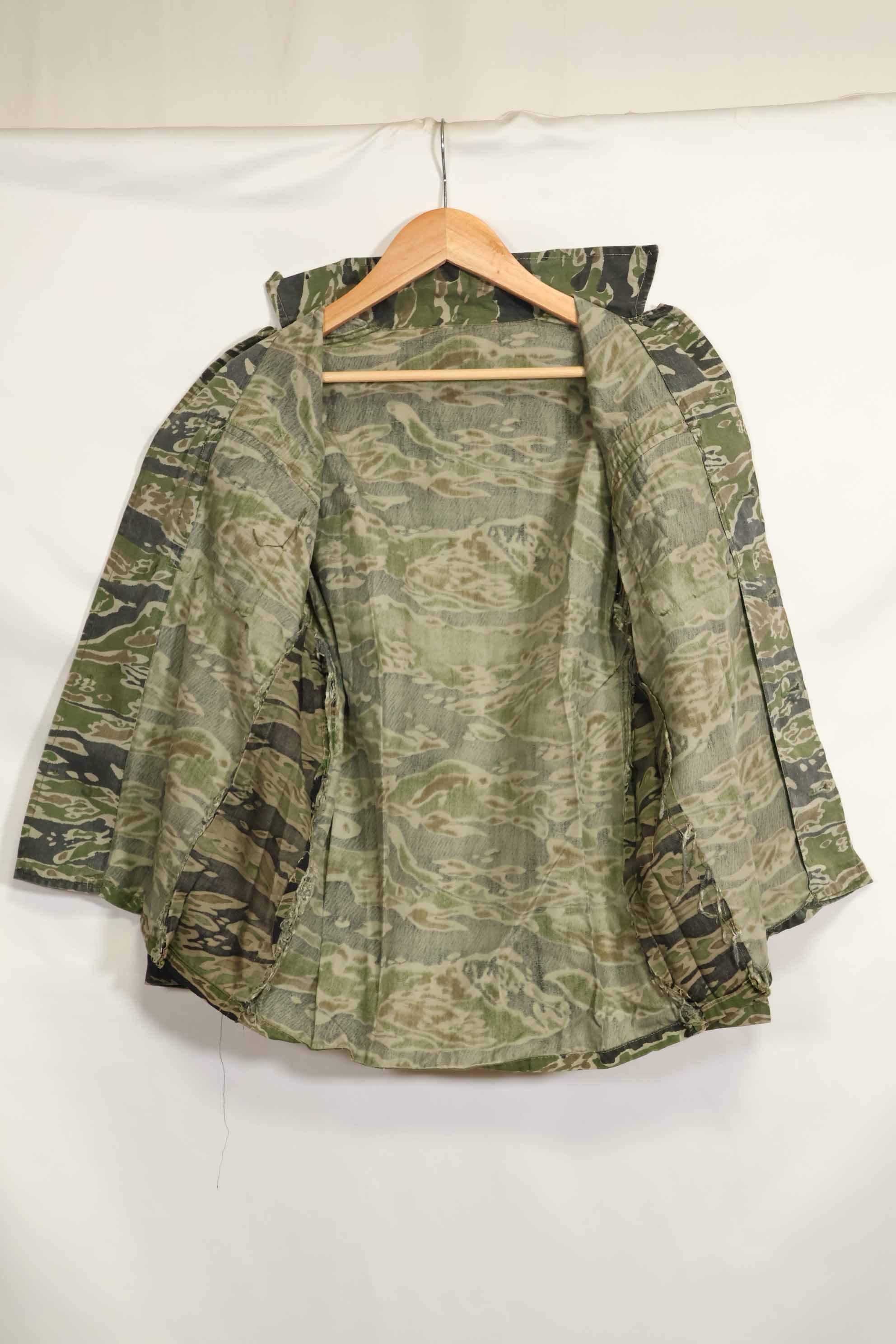 1960年代　タイガーストライプ　シャツ　CIDGパターン　初付けパッチ付き　中古品