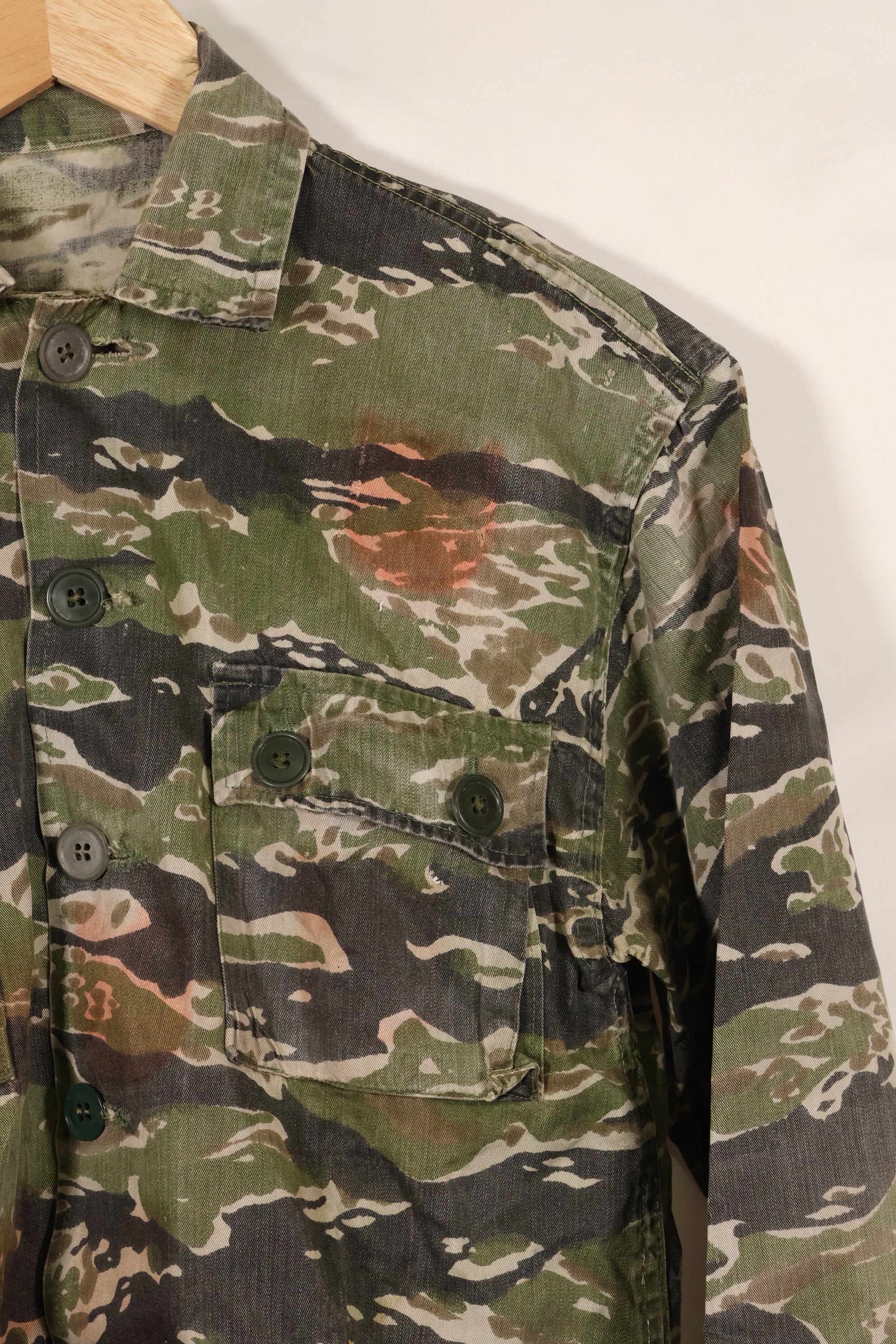 1960年代　タイガーストライプ　シャツ　CIDGパターン　退色あり　汚れあり　中古品