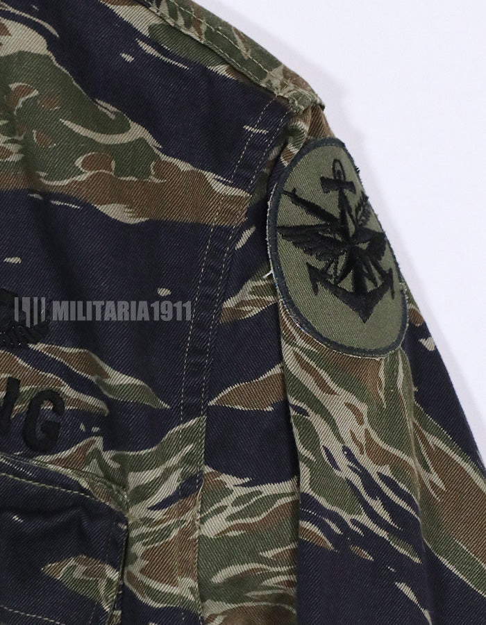 実物　シルバータイガーストライプ　ARVN 直接刺繍入り　Asian カット