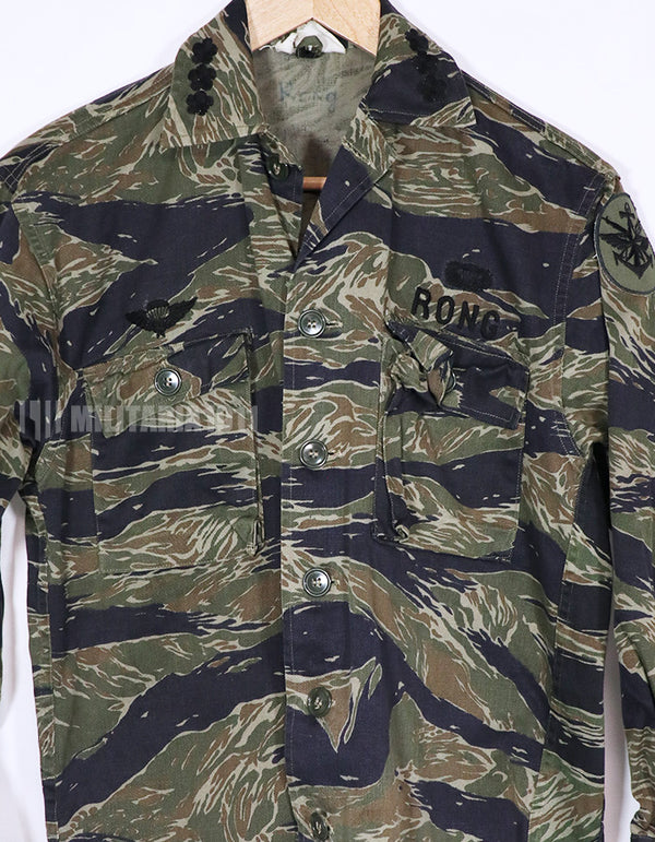 実物　シルバータイガーストライプ　ARVN 直接刺繍入り　Asian カット