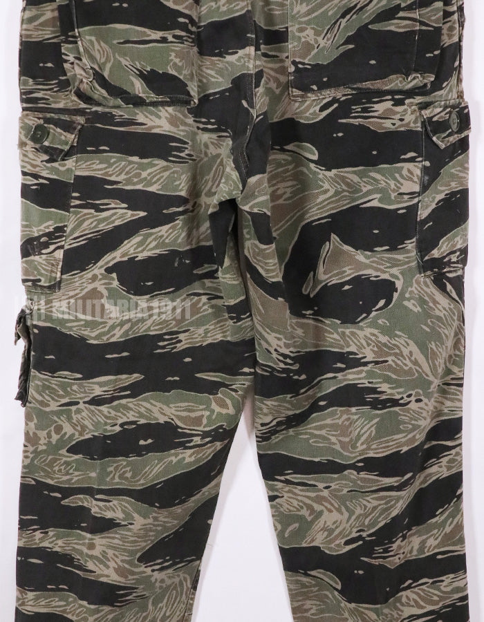 実物　シルバータイガーストライプ　USカット　サイズスタンプ　判別不可　パンツ