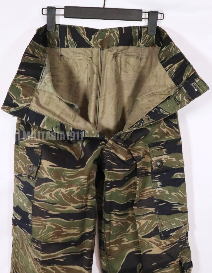 真贋不明　シルバータイガーストライプ　バリエーション違い？　US-Sサイズ