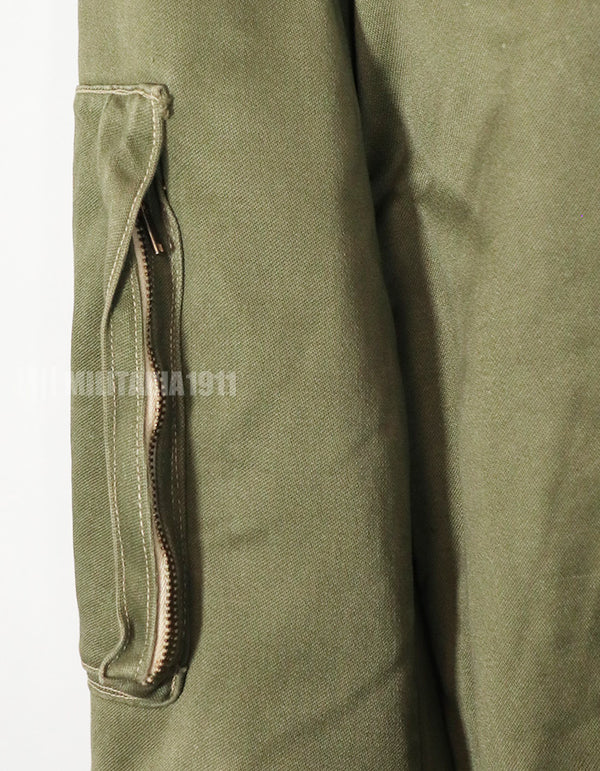 20世纪50年代本地制造的油罐车夹克，二手，有污渍