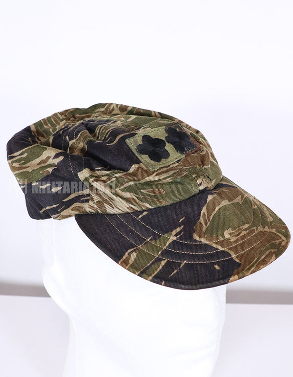 実物生地レプリカ　シルバータイガーストライプ　ベースボールキャップ　サイズ小さい