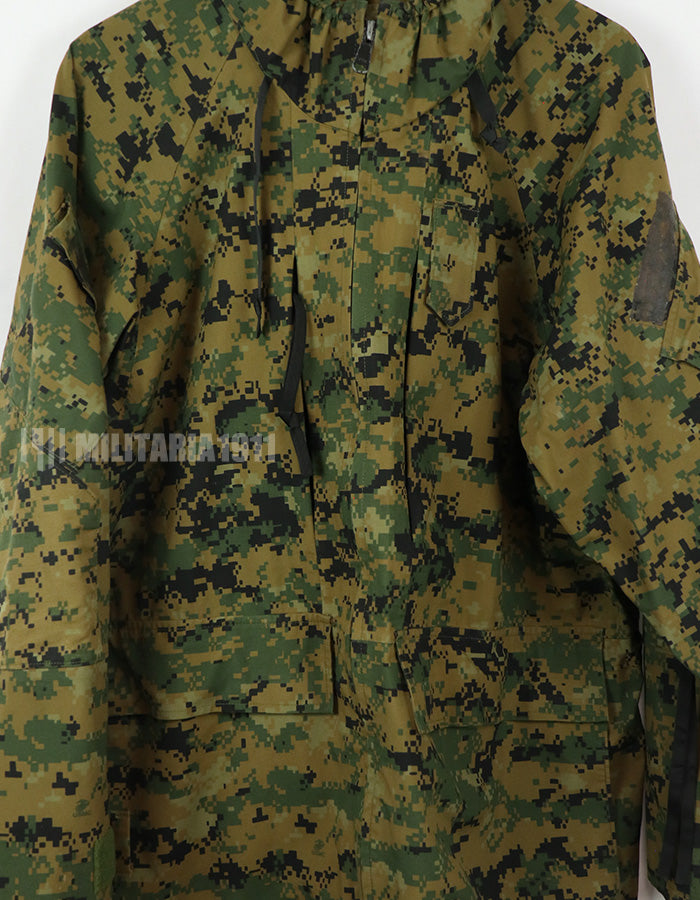 実物　アメリカ海兵隊　MARPAT 迷彩パターン　ゴアテックスパーカー　中古品