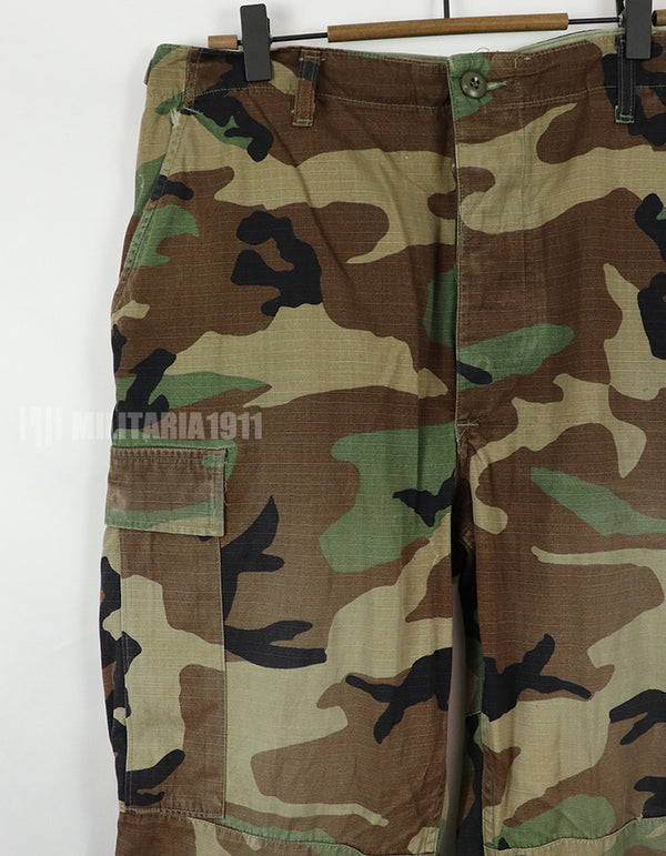 米軍サープラス　ウッドランドパターン迷彩　パンツ　中古品　使用感あり 1995年製