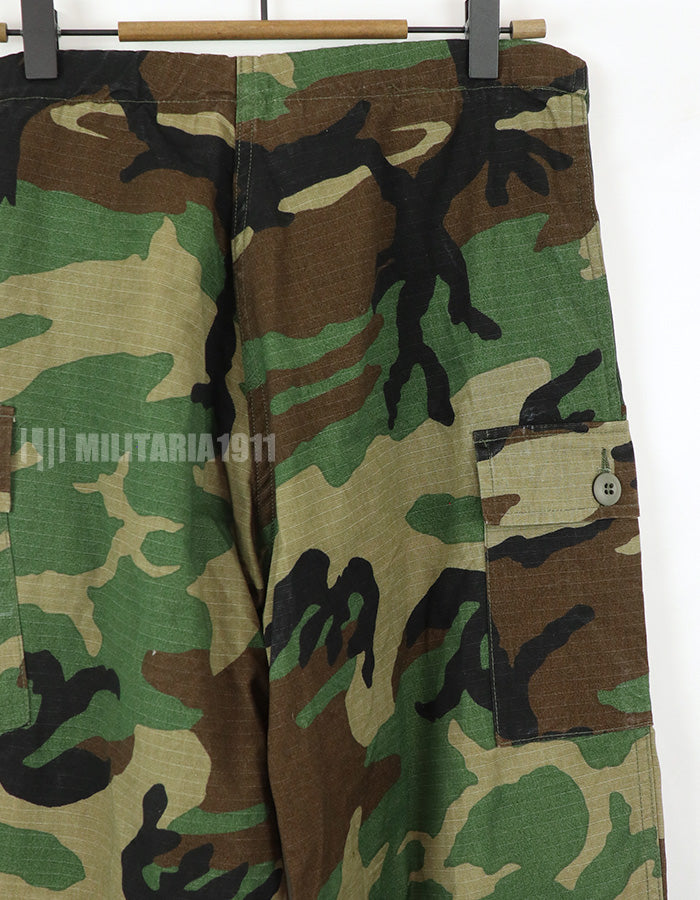 米軍サープラス　女性戦闘服　ウッドランド迷彩　マタニティーパンツ　80年代ロット