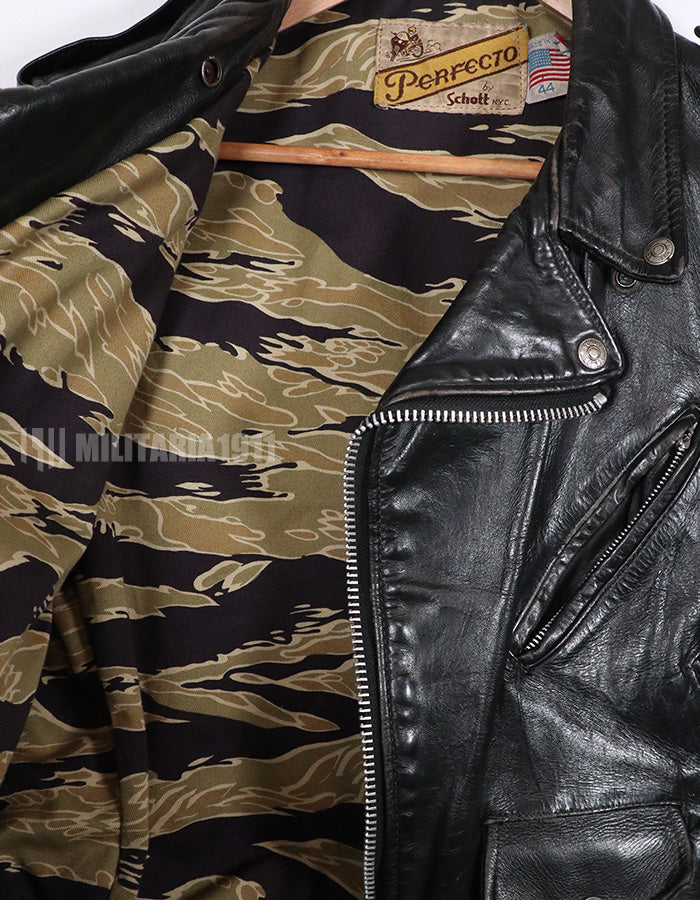 1980年代ロット　Schott製　ダブルライダースジャケット　裏地　MILITARIA 1911 ゴールドタイガー生地