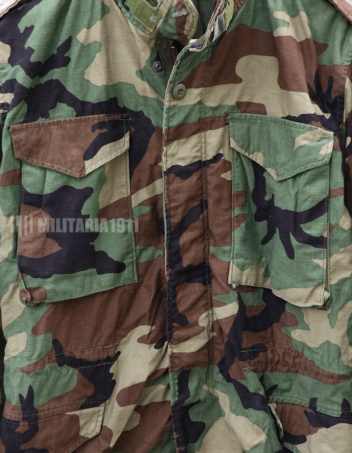 アメリカ軍　M65フィールドジャケット　ウッドランド迷彩　1983年製 B