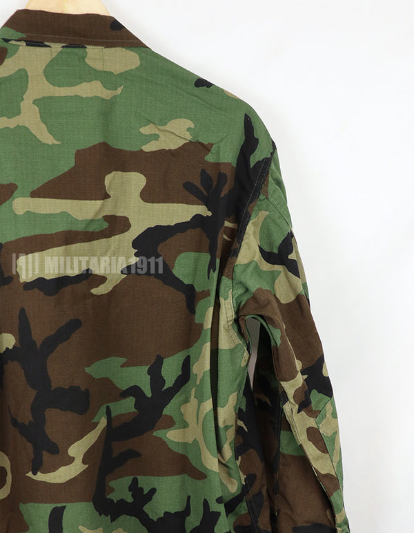 実物　アメリカ陸軍　ウッドランド迷彩　ジャケット　2000年製　パッチ付き
