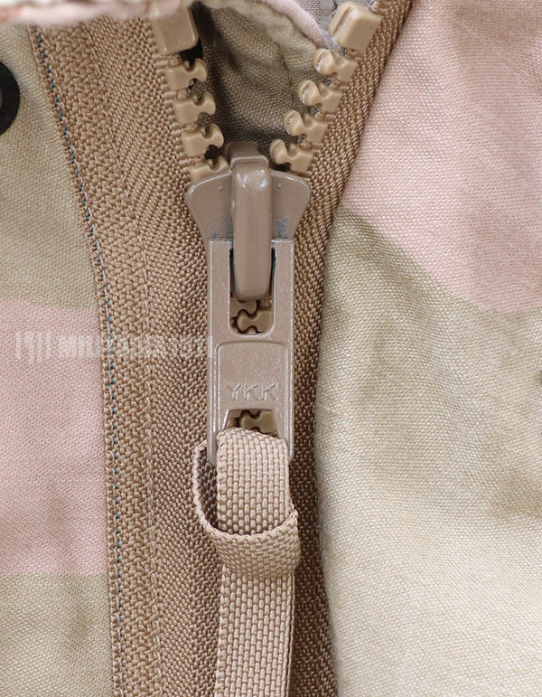 アメリカ空軍　3Cデザート迷彩　M65 フィールドジャケット 1991年製　徽章付き