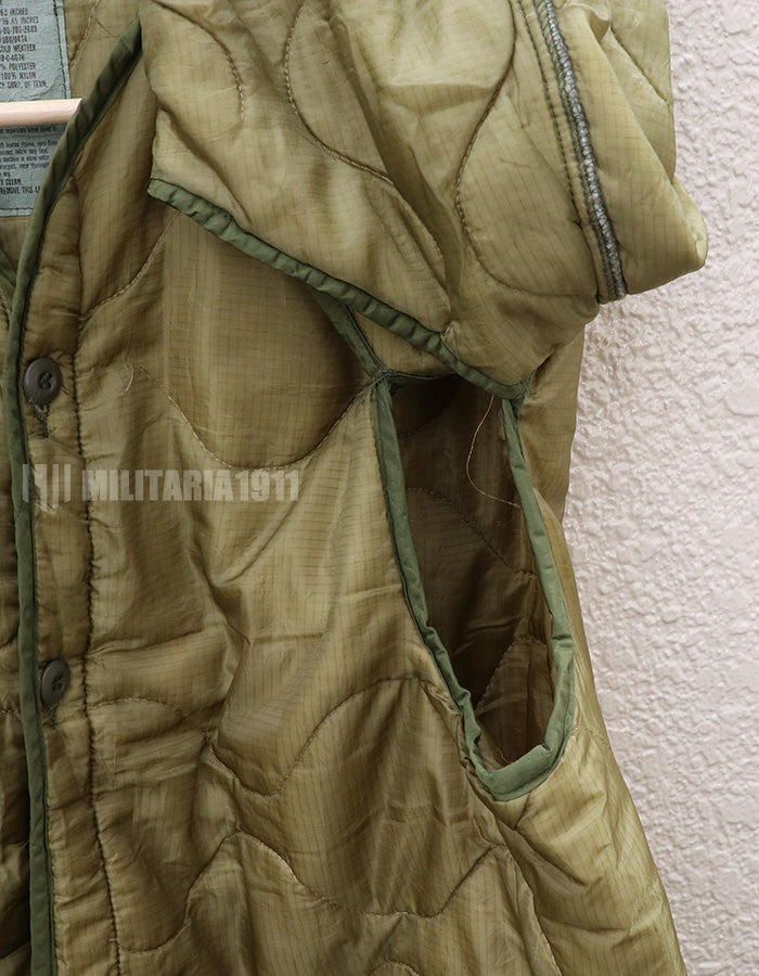 アメリカ軍　M65 フィールドジャケット　ライナー　1988年製　一部破損あり