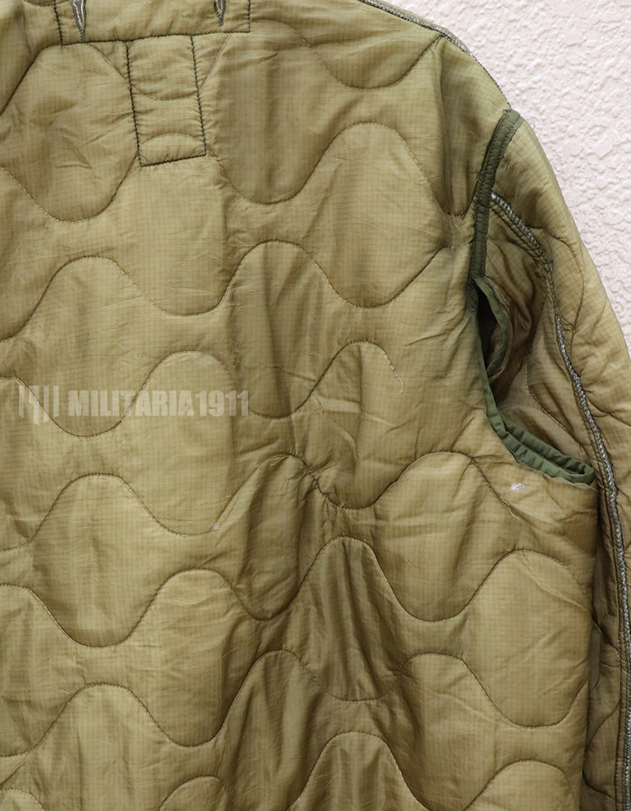 アメリカ軍　M65 フィールドジャケット　ライナー　1988年製　一部破損あり