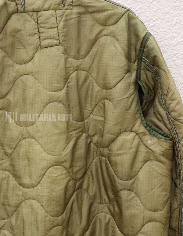 アメリカ軍　M65 フィールドジャケット　ライナー　1988年製　一部破損あり