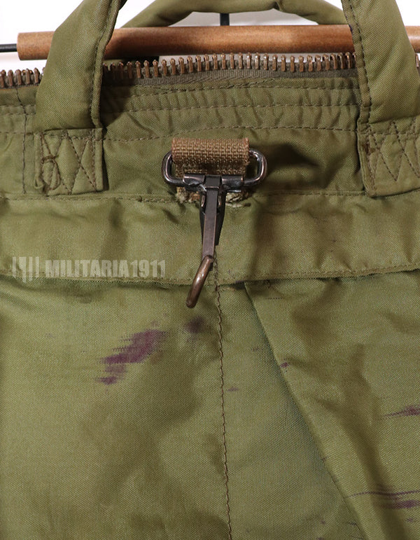 実物　米軍放出品　1984年製　アメリカ空軍　ヘルメットバッグ　汚れ・文字あり