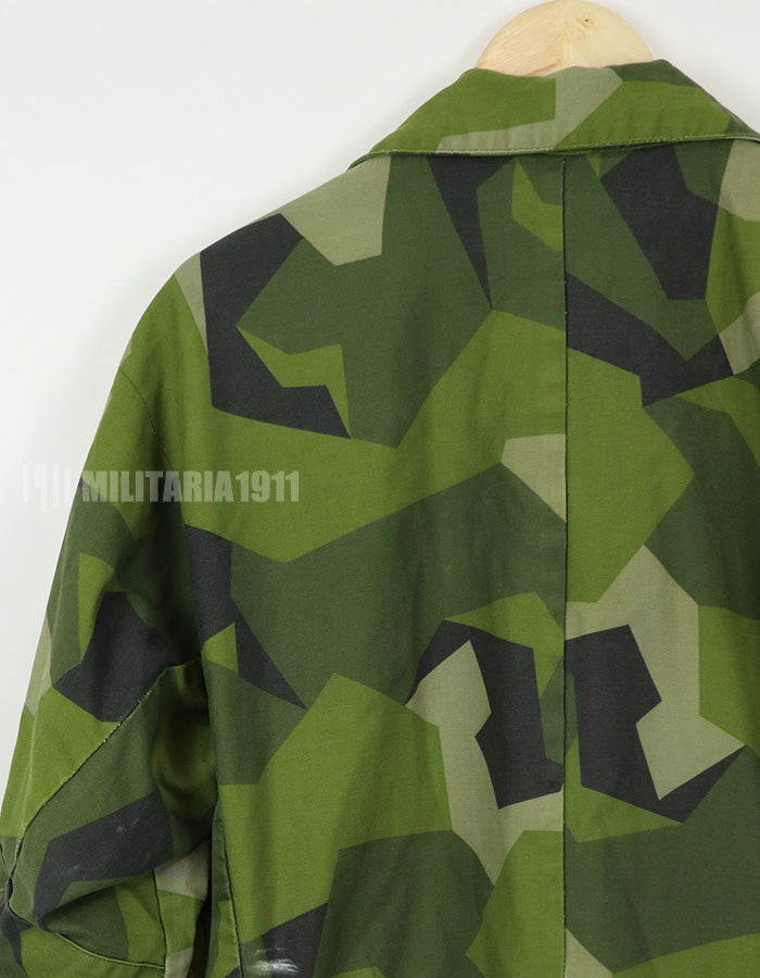 実物　スウェーデン軍　M90 カモフラージュ　フィールドジャケット　1993年製　軍官給品 B