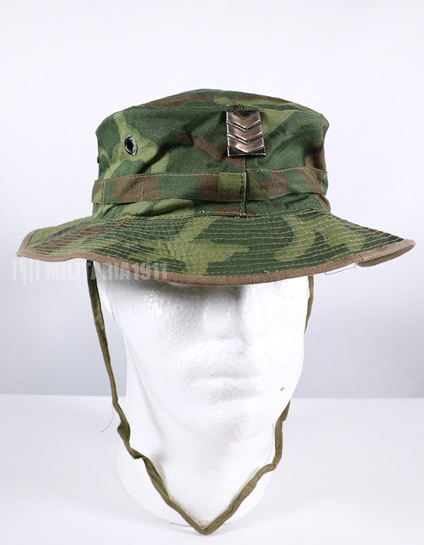 実物　ローカルメイド ERDL ブーニーハット　ARVN下士官階級章 金属章付き