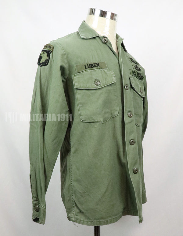 実物　アメリカ陸軍　ユーティリティシャツ　OG-107 　第一師団パッチなど徽章付（後付け）