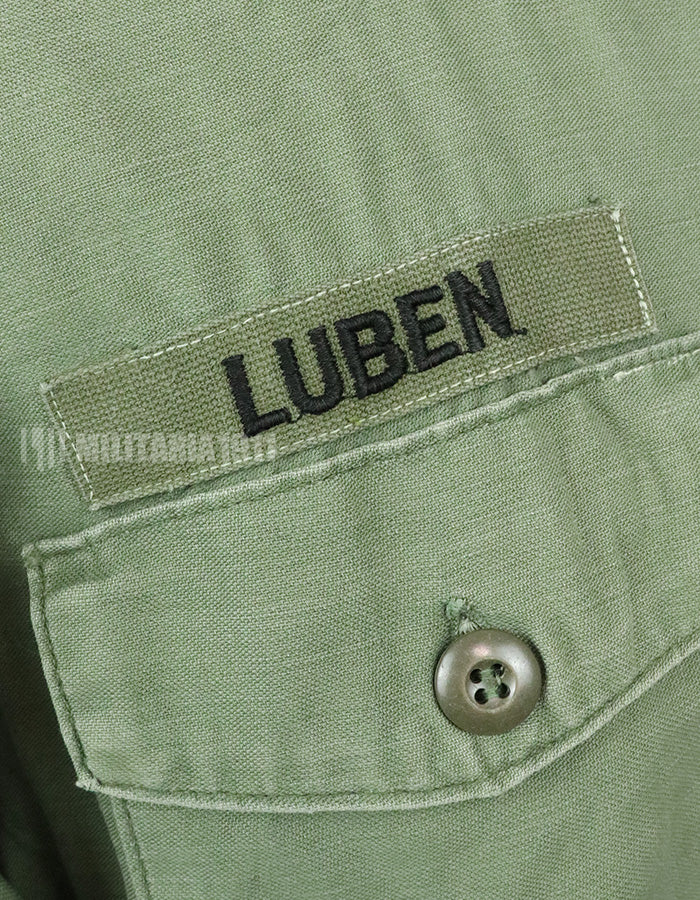 実物　アメリカ陸軍　ユーティリティシャツ　OG-107 　第一師団パッチなど徽章付（後付け）