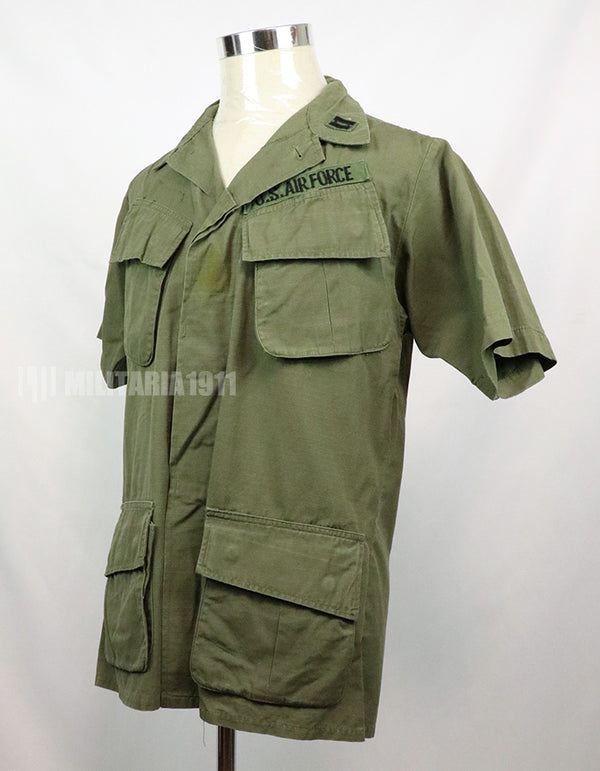 実物　アメリカ空軍　後期型ジャングルファティーグ　ショートスリーブカスタム　徽章付き 1969年契約