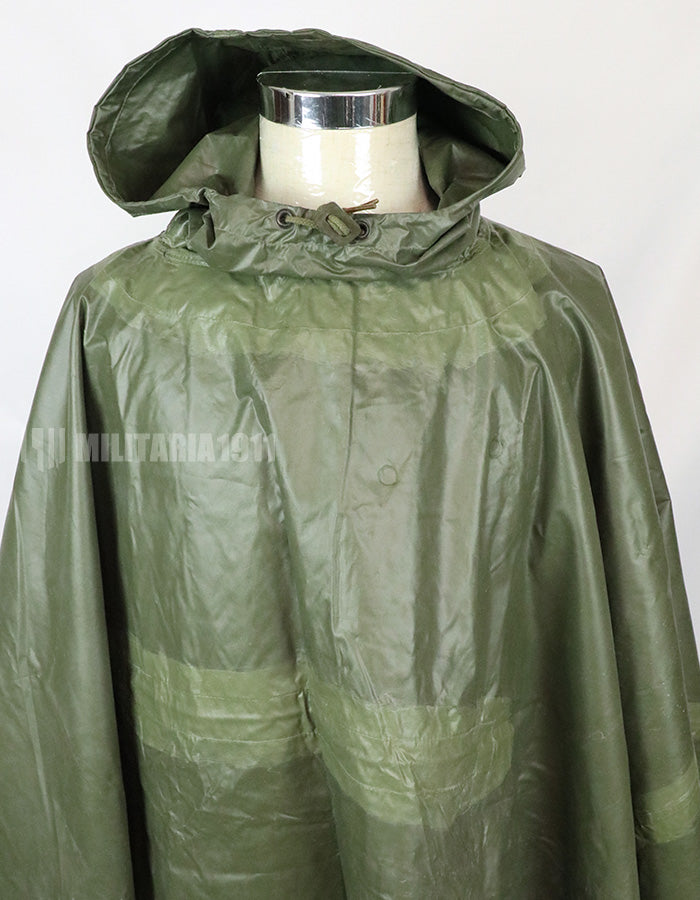 実物　アメリカ軍　ポンチョ　1968年製　放出品