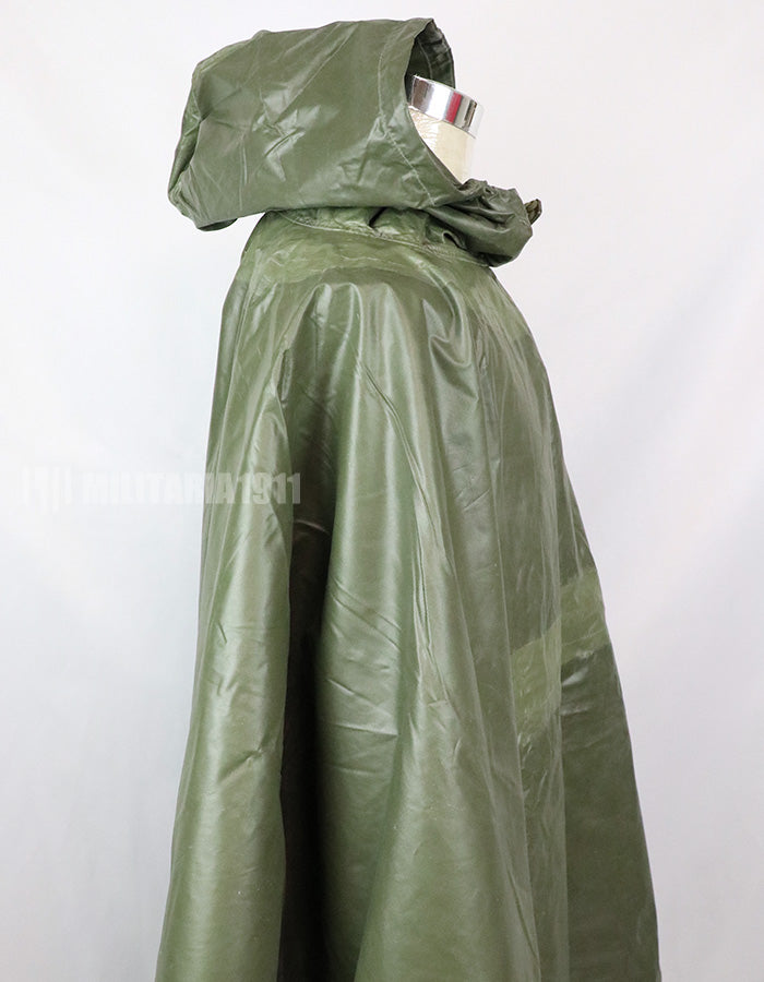 実物　アメリカ軍　ポンチョ　1968年製　放出品