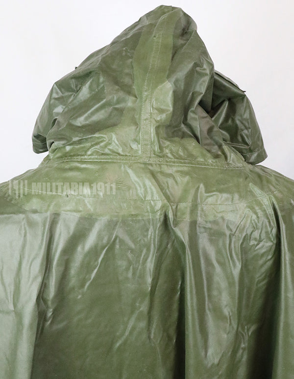 実物　アメリカ軍　ポンチョ　1968年製　放出品