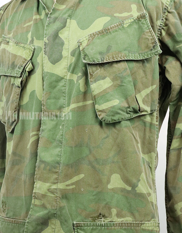 Original non ripstop fabric ERDL jungle fatigues jacket, faded, scratches.