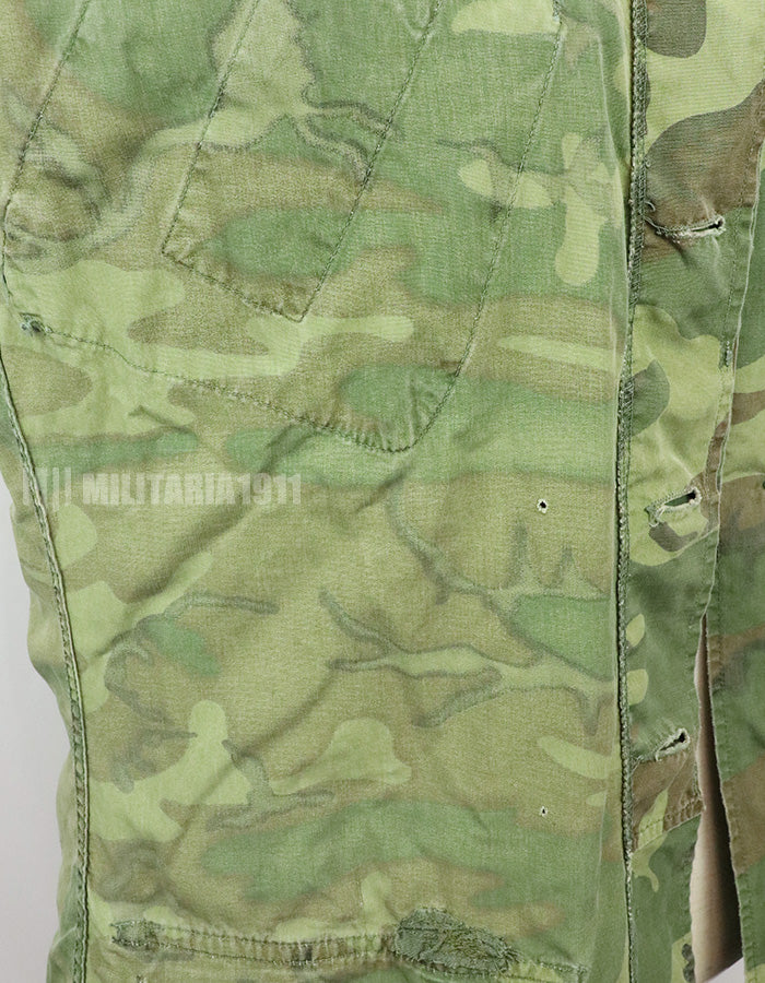 Original non ripstop fabric ERDL jungle fatigues jacket, faded, scratches.