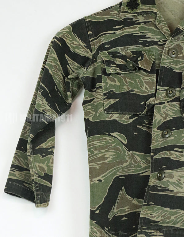 実物　シルバータイガー　子供用スーバニア　ベトナムローカルメイド品　退役兵からの放出品