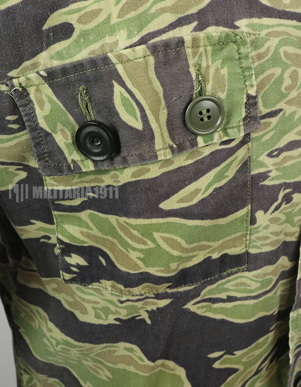 正品二战后期轻薄虎纹衬衫，薄款，有划痕，二手