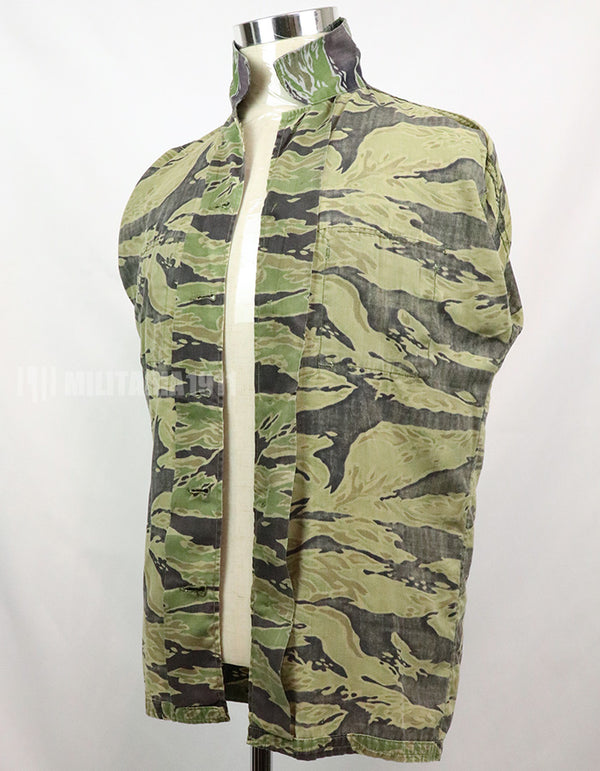 正品二战后期轻薄虎纹衬衫，薄款，有划痕，二手