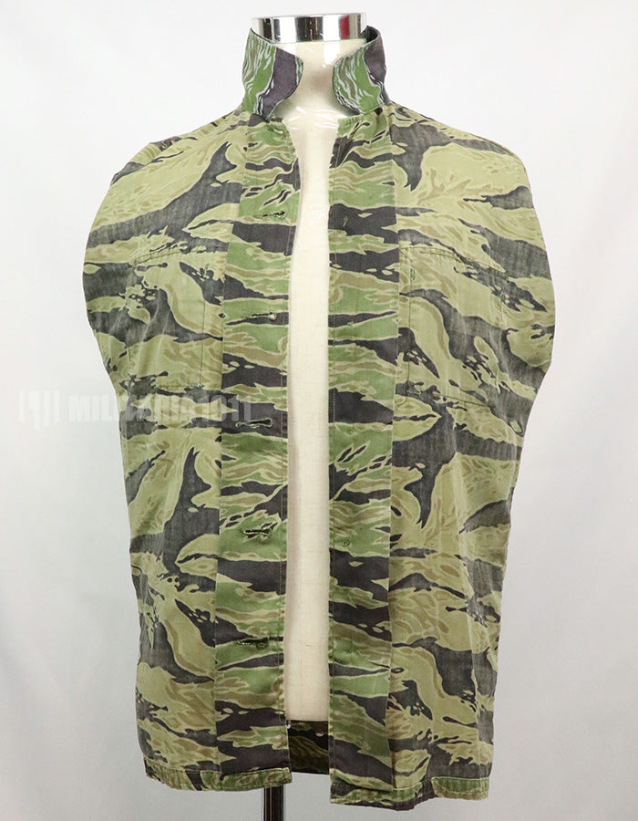 正品二战后期轻薄虎纹衬衫，薄款，有划痕，二手