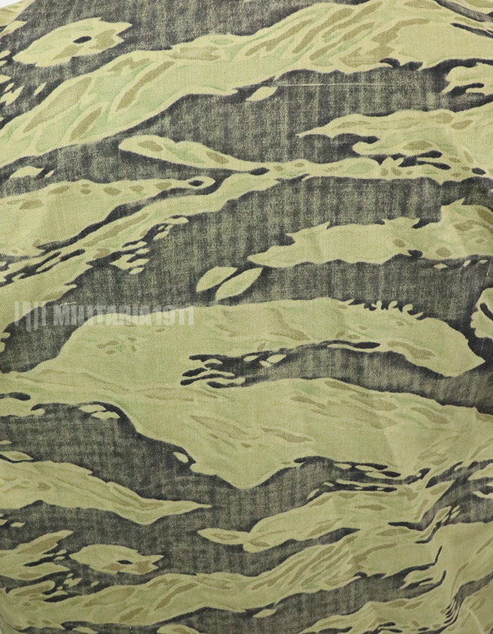 正品二战后期轻薄虎纹衬衫，薄款，有划痕，二手