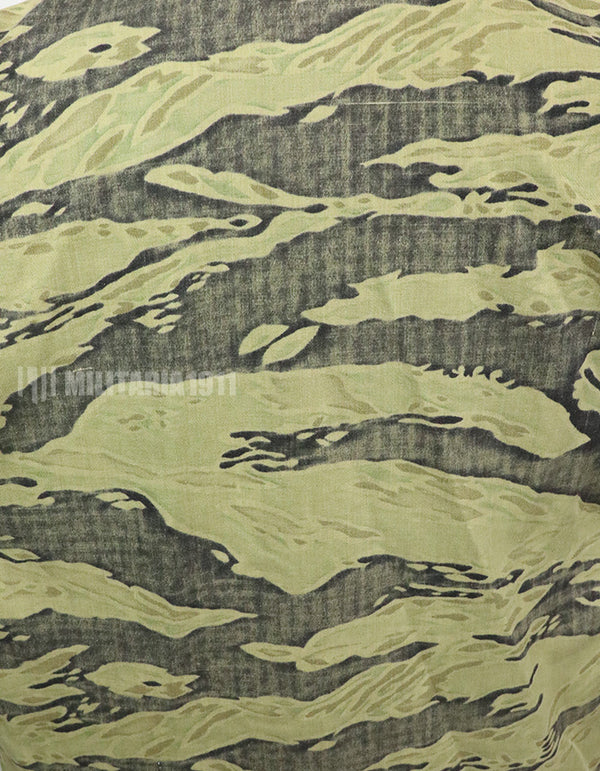 正品二战后期轻薄虎纹衬衫，薄款，有划痕，二手